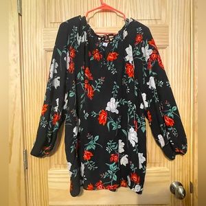 Old Navy Floral Polyester Long Sleeve Shirt Size 3X Plus black with Red Flowers